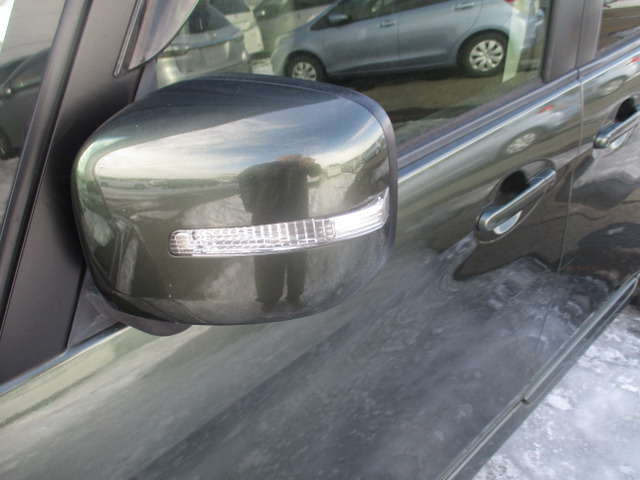 �E�C���J�[�~���[