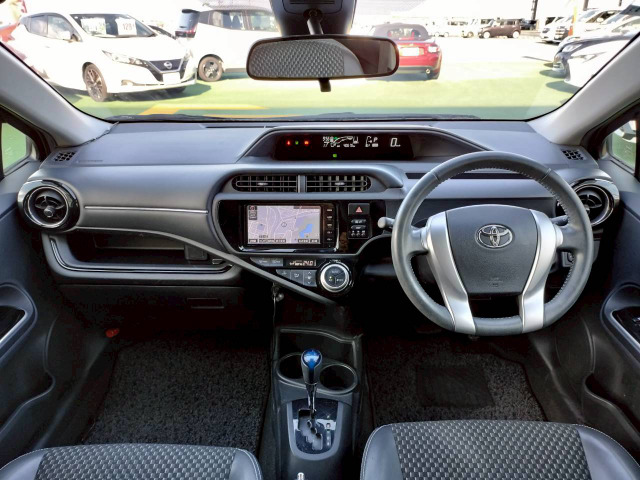 アクア1.5 X-URBAN