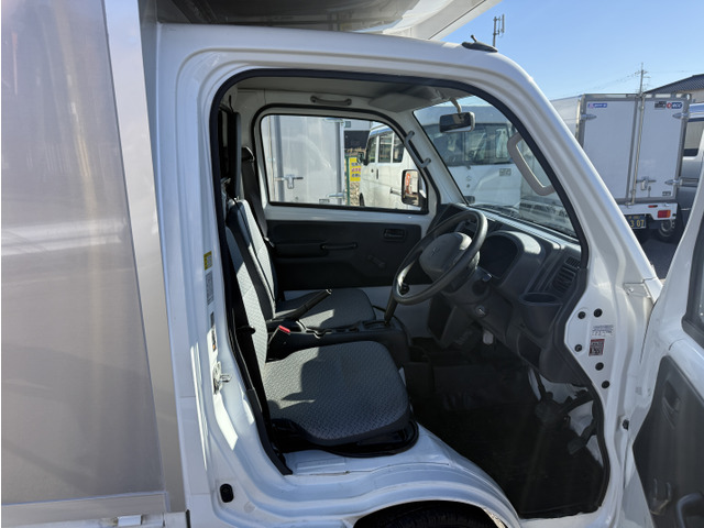 �^�]�ȑ�����̎��_�ł��B�V�[�g����ԗǂ��ł��B