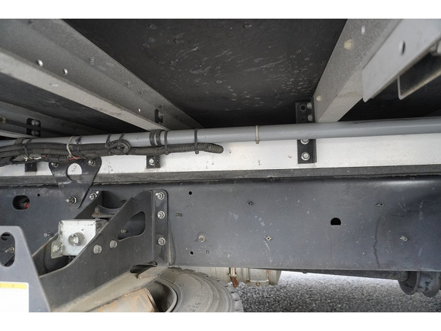 事業用ナンバー(緑ナンバー)も対応させていただいております。