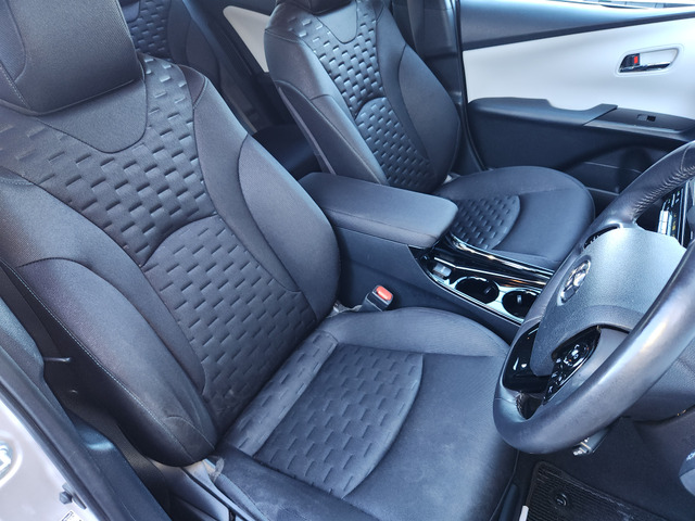 �����Ђ̂��q�l�͉����̂��ߌ��Ԋm�F�������ɂ��w���������������ȏア������Ⴂ�܂��B�ɗ́A���Ԋm�F�����肢���܂����A�ǂ����Ă�������ɂ́A�S���X�^�b�t�����q�l�̖ڂɂȂ�A�I�m�Ɏԗ��������`�����܂��B