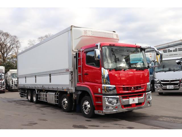 スーパーグレート冷蔵冷凍車