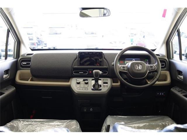 フリード1.5 e:HEV エアー EX