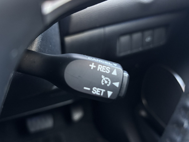 �N���[�Y�R���g���[��