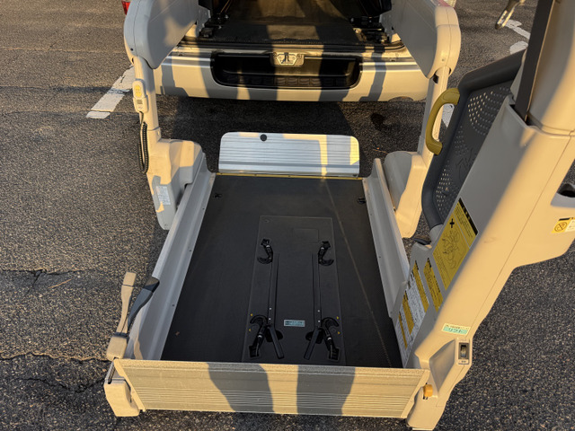 ���I���Ďd���ꂽ�ԗ��̂ݔ̔����Ă���܂��B���Ԃ̏�Ԃɂ͎��M������܂��̂ł��C�y�ɂ��₢���킹���������B