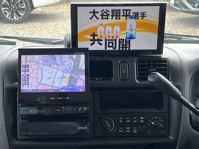 ���x�����@�͋�s�U���E���������n���E�I�[�g���[���E�N���W�b�g�J�[�h���ςƂȂ�܂��B