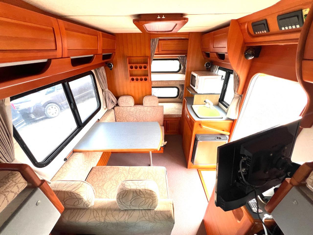 ���Ђ͓X���͖ܘ_�A�l�b�g�̔��ł������S���Ă����������o���܂��悤�ɐS�|���Ă���܂��B