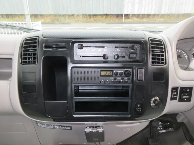 �������E�C���p�l���ł���