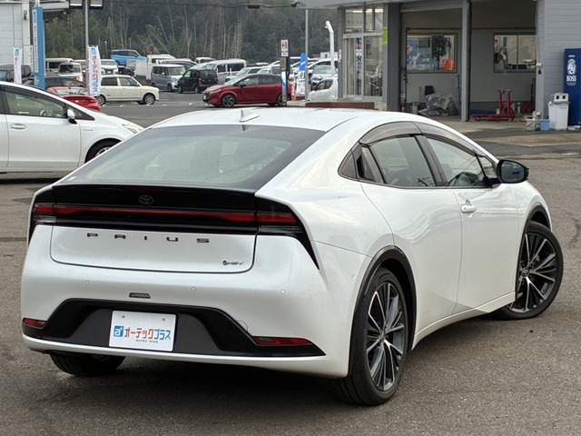 プリウス2.0 Z E-Four 4WD