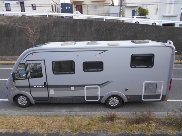 �A�h���A �\�j�b�N �X�v���[�� I 701 SC �t���R���o�[�W����