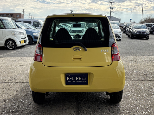 �y�x�����z���i�X�z���Ԃ������������܂��āA���ɗL�������܂��B�݌Ɏԗ��ɂȂ�܂��̂ŁA���񂲓s���̋X�������ɁA���ɗ��ĉ������B���X�\��������ƁA���ē����X���[�Y�ł��B