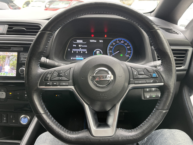 ���n���h���ɃX�C�b�`�����邩����������ɂ����ȑ��삪�ł��܂��B������������!!���₢���킹��TEL06-6430-1230 E-mail cars_genesis2007@yahoo.co.jp�܂�!!��