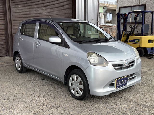 �y�x�����z���i�X�z���Ԃ������������܂��āA���ɗL�������܂��B�݌Ɏԗ��ɂȂ�܂��̂ŁA���񂲓s���̋X�������ɁA���ɗ��ĉ������B���X�\��������ƁA���ē����X���[�Y�ł��B