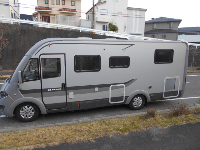 �A�h���A �\�j�b�N �X�v���[�� I 701 SC �t���R���o�[�W����