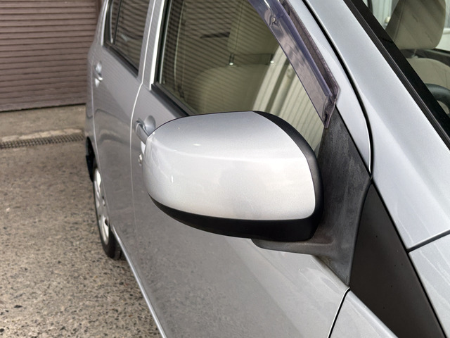 �y�x�����z���i�X�z���Ԃ������������܂��āA���ɗL�������܂��B�݌Ɏԗ��ɂȂ�܂��̂ŁA���񂲓s���̋X�������ɁA���ɗ��ĉ������B���X�\��������ƁA���ē����X���[�Y�ł��B