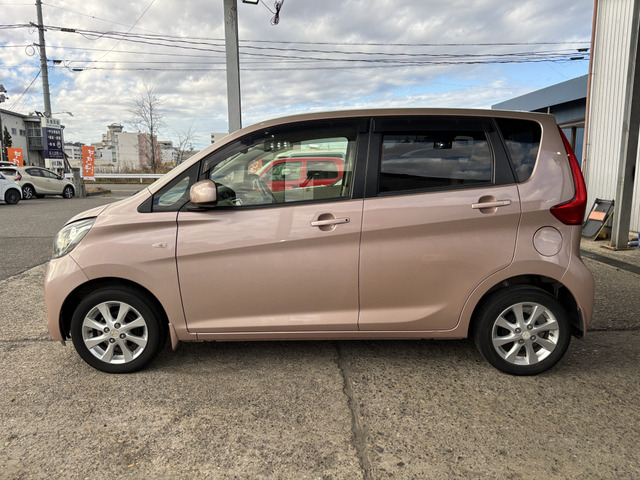 �y�x�����z���i�X�z���Ԃ������������܂��āA���ɗL�������܂��B�݌Ɏԗ��ɂȂ�܂��̂ŁA���񂲓s���̋X�������ɁA���ɗ��ĉ������B���X�\��������ƁA���ē����X���[�Y�ł��B