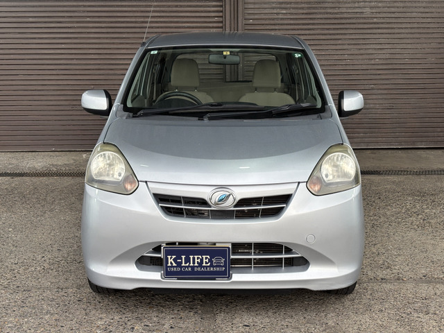 �y�x�����z���i�X�z���Ԃ������������܂��āA���ɗL�������܂��B�݌Ɏԗ��ɂȂ�܂��̂ŁA���񂲓s���̋X�������ɁA���ɗ��ĉ������B���X�\��������ƁA���ē����X���[�Y�ł��B