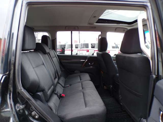 �W���j�[�E�^���g�EN-BOX�E���S��R�E�t�B�b�g�E�m�[�g�E���[���E�G�u���B�E�R�y���E�v���E�X�E�t���[�h�E�V�G���^�EBMW�� �y������ �R���p�N�g�J�[ �A���� �n�C�u���b�h �̓Z�J���h�X�ɂč݌ɂ������܂�