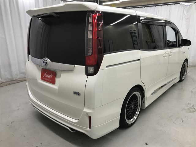 ノア1.8 ハイブリッド G