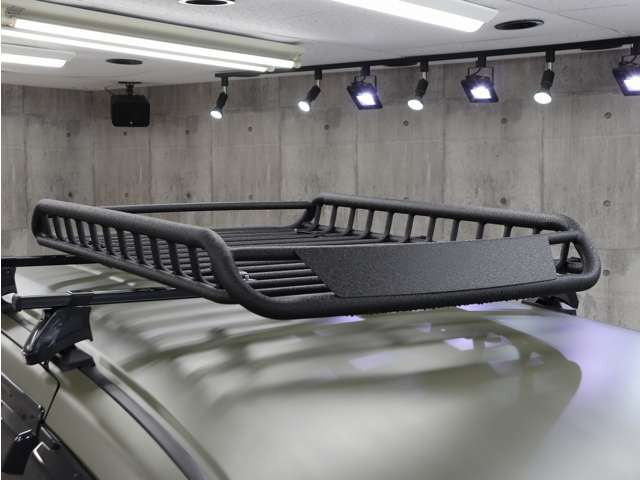 �V�i���[�t���b�N�t���ł�!�L�����v��A�E�g�h�A�V�[���Ȃǂɍs�����ȂǁA��������̉ו����^�ԍۂɖ��ɗ��֗��ȃA�C�e���ł���