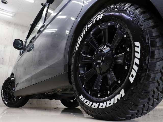 �V�i�ЊO�A���~�z�C�[���ɐV�i�}�b�h�e���[���z���C�g���^�[�^�C���𑕒����A�N�e�B�u�ȕ��͋C�Ɏd�オ��܂����B