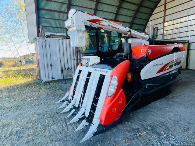 クボタコンバイン