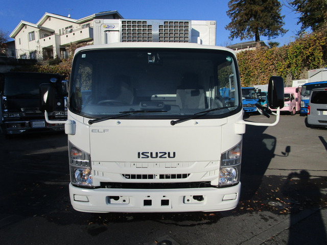 エルフ冷蔵冷凍車