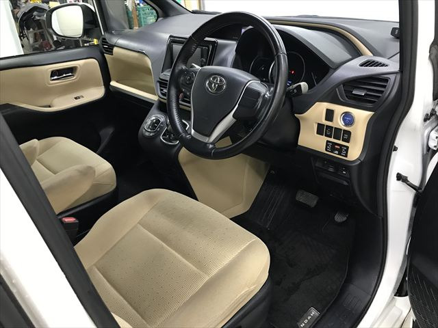 ノア1.8 ハイブリッド G