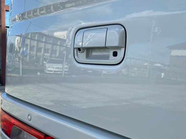 �o�b�N�J�����t����