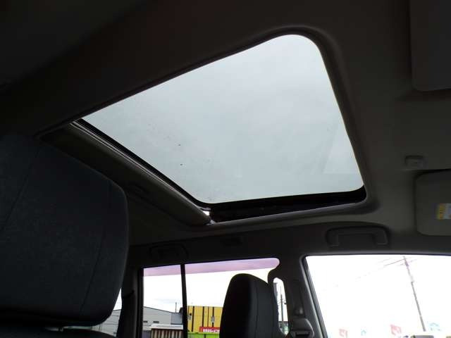 �O���[�v�݌�150��ȏ� �݌ɂɂȂ��Ԃ��T���܂������K���i�̃h���C�u���R�[�_�[�����t���\�ł� �{�X�ł̓��F���t�@�C�A ���[�h�X�^�[ �N���E�� LS �X�J�C���C�� �}�[�NX 86 �݌ɂ��L�x