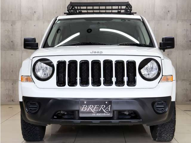 �t�����g�r���[�̓o�b�h�t�F�C�X�𑕒����鎖�ŃI�V�����ȃt�����g�r���[�Ɏd�オ���Ă���܂��B