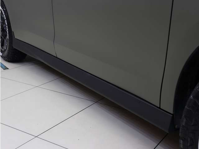 �T�C�h�X�e�b�v���}�b�g�u���b�N�h�蕪���ς݂ƂȂ��Ă���܂��B