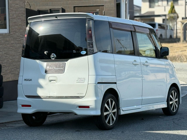 ���X�ł͂قƂ�ǂ��Ԃ��A�M���ł�����{�����ԊӒ苦��ɂ�1�䂸�`�F�b�N���A�O���E�����E�@�ցE�C������4���ڂɂ��Ă̊Ӓ���s�������ڂ���ł͔��f�̂��Ȃ��ӏ�����݉B�������J���Ă���܂���