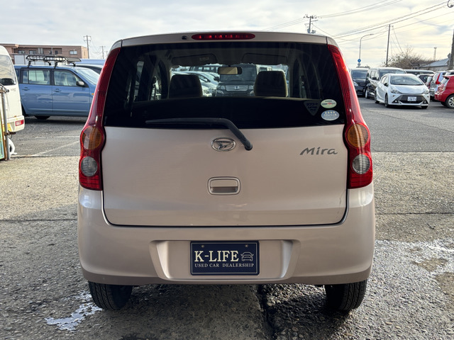 �y�x�����z���i�X�z���Ԃ������������܂��āA���ɗL�������܂��B�݌Ɏԗ��ɂȂ�܂��̂ŁA���񂲓s���̋X�������ɁA���ɗ��ĉ������B���X�\��������ƁA���ē����X���[�Y�ł��B