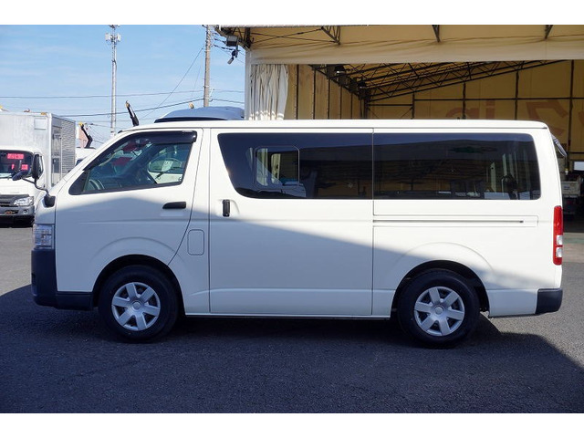 全国納車可能です!!特殊な車両も扱っているので遠方のお客様にも実績があります。遠方のお客様には陸送費など全力で交渉いたしますのであきらめずに一度お問合せ下さい。