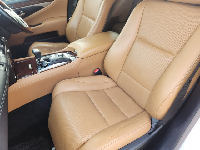 �����x�����z�ɂ́A����p(�ŋ�)�Ȃǂ��܂߂ĎZ�o���Ă���܂��B���X�͕s�����ȏ���p�͈�؂����v���܂���B���Зl�Ƃ͎x�����z���ׂĂ݂Ă��������B