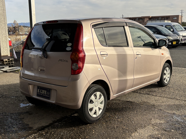 �y�x�����z���i�X�z���Ԃ������������܂��āA���ɗL�������܂��B�݌Ɏԗ��ɂȂ�܂��̂ŁA���񂲓s���̋X�������ɁA���ɗ��ĉ������B���X�\��������ƁA���ē����X���[�Y�ł��B