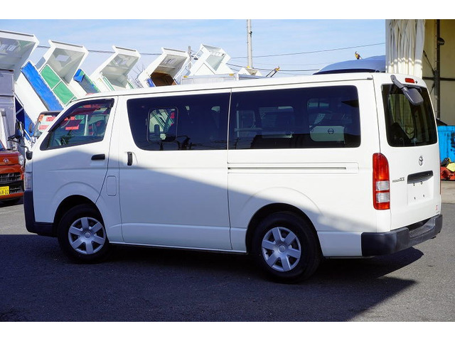 バン・トラックという1台1台仕様の異なる物件を、専門知識に基づき分かりやすく説明させて頂きます。