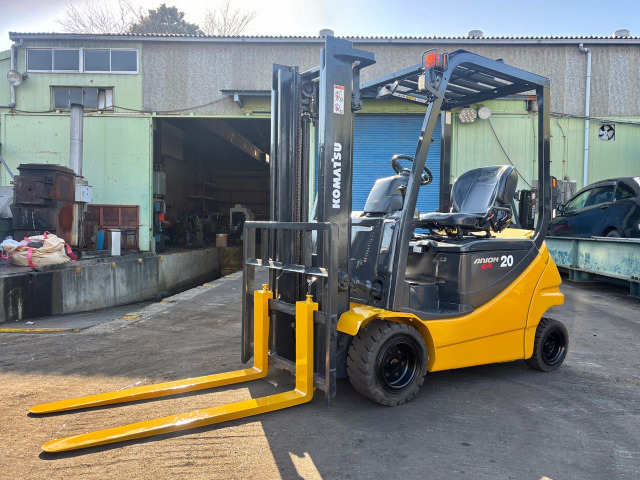 コマツ電動フォークリフト