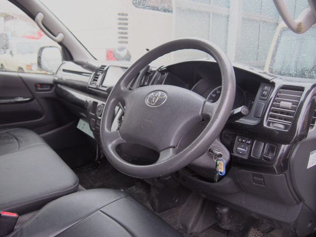 �������STEP-UP�ygarage TAKE-ONE �K���[�W�e�C�N�����z ��377-0008 �Q�n���a��s�a��1125-7 �c�Ǝ���10:00-19:00 ��x�� ���j��