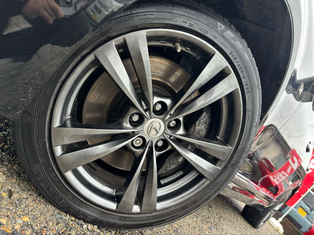 19�C���`AW�������Ă���܂��B�e��J�X�^��������܂��̂ŁA�܂��͂��C�y�ɂ��⍇���������B