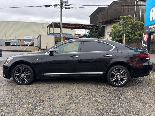 �̔��ԗ��Ȃǂ́A����̂܂܂̃R���f�B�V�����𐳒��Ɍ��J�����Ē����܂��̂ł����S�������B