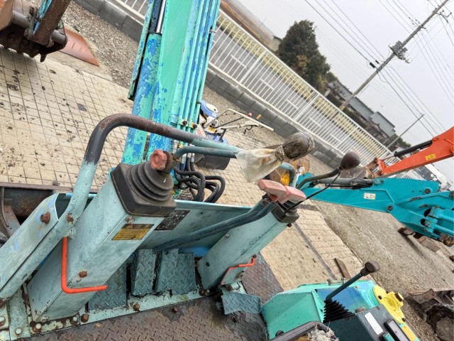 ヤンマーミニショベル