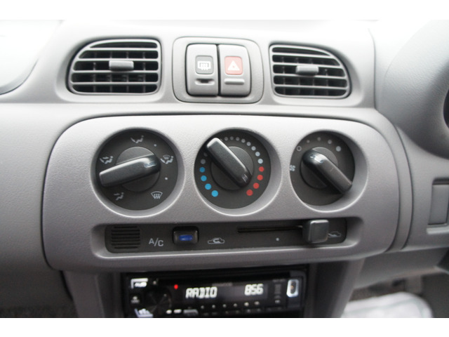 電話で現車を確認しながらご説明と写メなどを送らせて頂きます。契約書のやり取りもメールやFAXでも簡単できますので、お気軽に連絡ください。宜しくお願いします。薄利多売!安心☆満足☆納得価格☆格安販売専門店