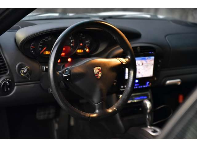 �y���i���Ԃ̂ݍ݌Ɂz���Ђł́A��ɐ��K�f�B�[���[����̃����I�[�i�[�ԁA���ЊǗ����[�U�[����ԁE����ԁA���Ћߗׂ̂��q�l����̒��ڔ���ԁA���ɂđ����]��4.5�_�ȏ�̍��i���ԗ���̔������Ē����Ă���܂��B