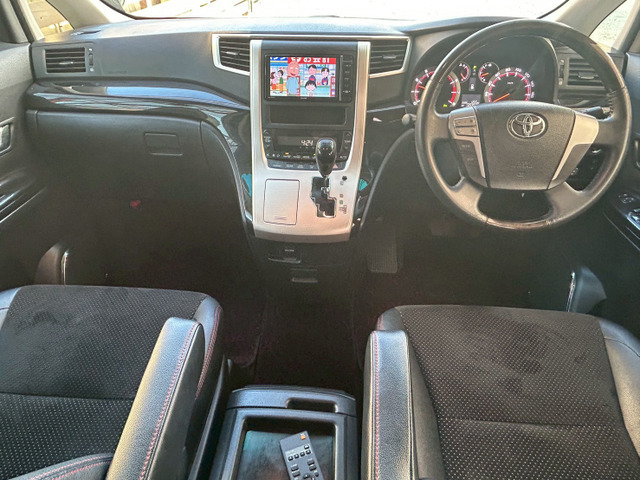 ヴェルファイア2.4 Z ゴールデンアイズII