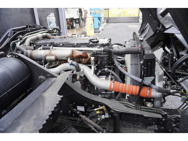 �L�x�ȃg���b�N�A���p�ԁA�n�C�G�[�X�Ȃǎ�舵���Ă���܂��B��xHP�������������Bhttp://www.vantruck.co.jp/