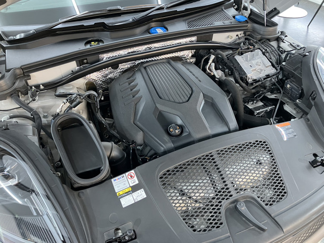 ���Ђł͔[�Ԍ�̃A�t�^�[�T�[�r�X�ɗ͂����Ă���܂��B���ÎԂ́A������������������̐S�z�������̂��Ǝv���܂��B�����̕��ł����S���Ă���������悤�A���߂��̐����H������Љ���Ă��������܂��B