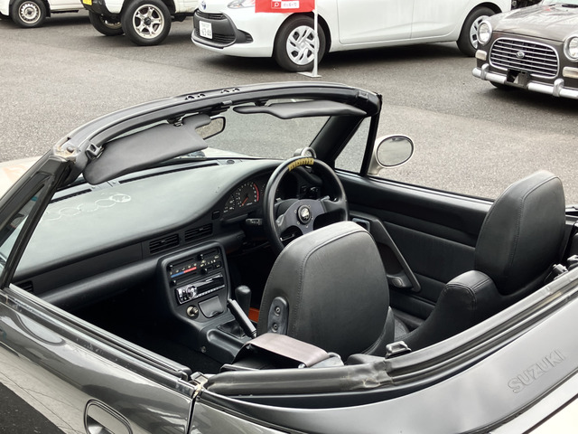 �����[�_�E���E�G�A�N����