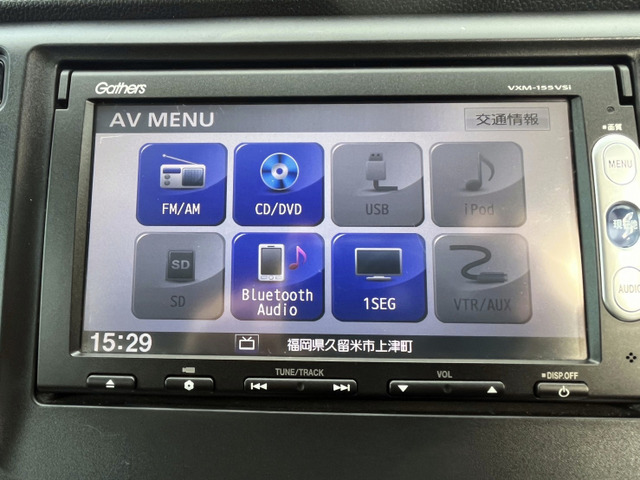 TV�i�r�ACD/DVD�ABluetooth�I�[�f�B�I�ȂǑ��@�\�ȃf�b�L�t����